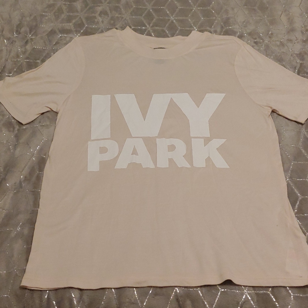 NWOT Ivy Park T Shirt